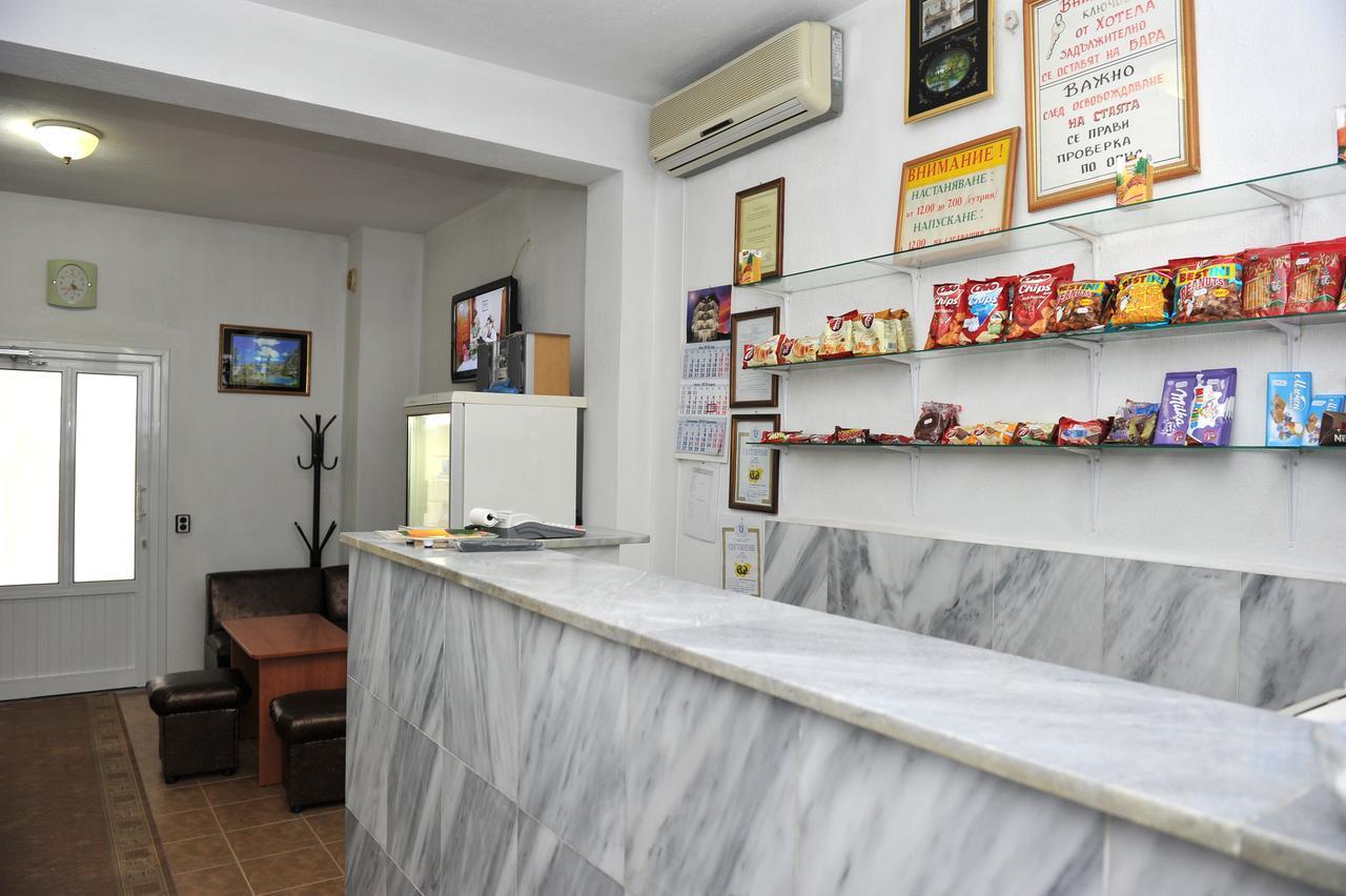 Family Hotel Blazhi Sandanski Exterior foto